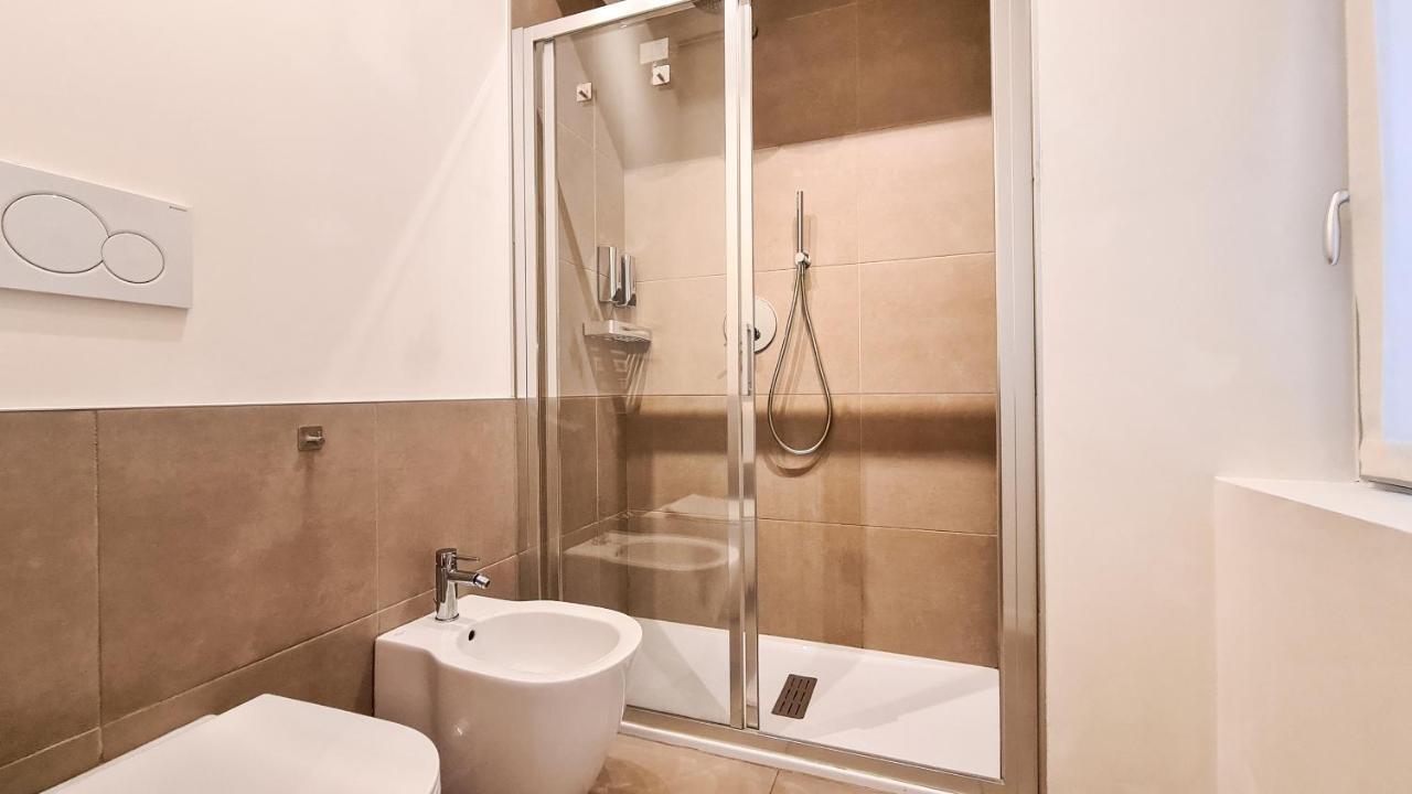 Porta Nuova Modern Apartment In The Center - 4 Bergamo Bagian luar foto